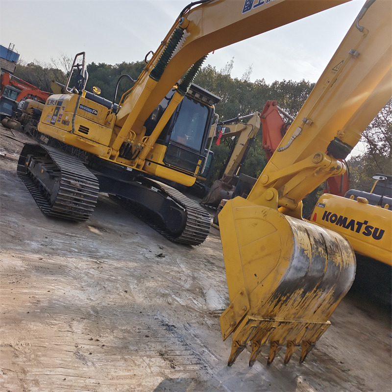KOMATSU PC220-8N1 - Rupsgraafmachine: afbeelding 5 KOMATSU PC220-8N1 - Rupsgraafmachine: afbeelding 5
