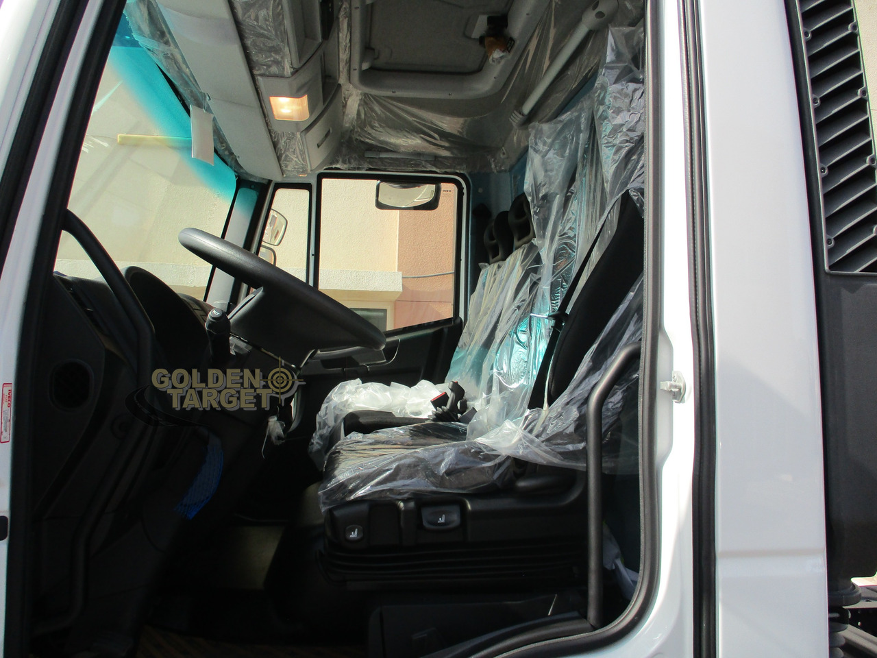 Nieuw Chassis vrachtwagen IVECO EUROCARGO 180E28 4x2 Chassis: afbeelding 10 Nieuw Chassis vrachtwagen IVECO EUROCARGO 180E28 4x2 Chassis: afbeelding 10