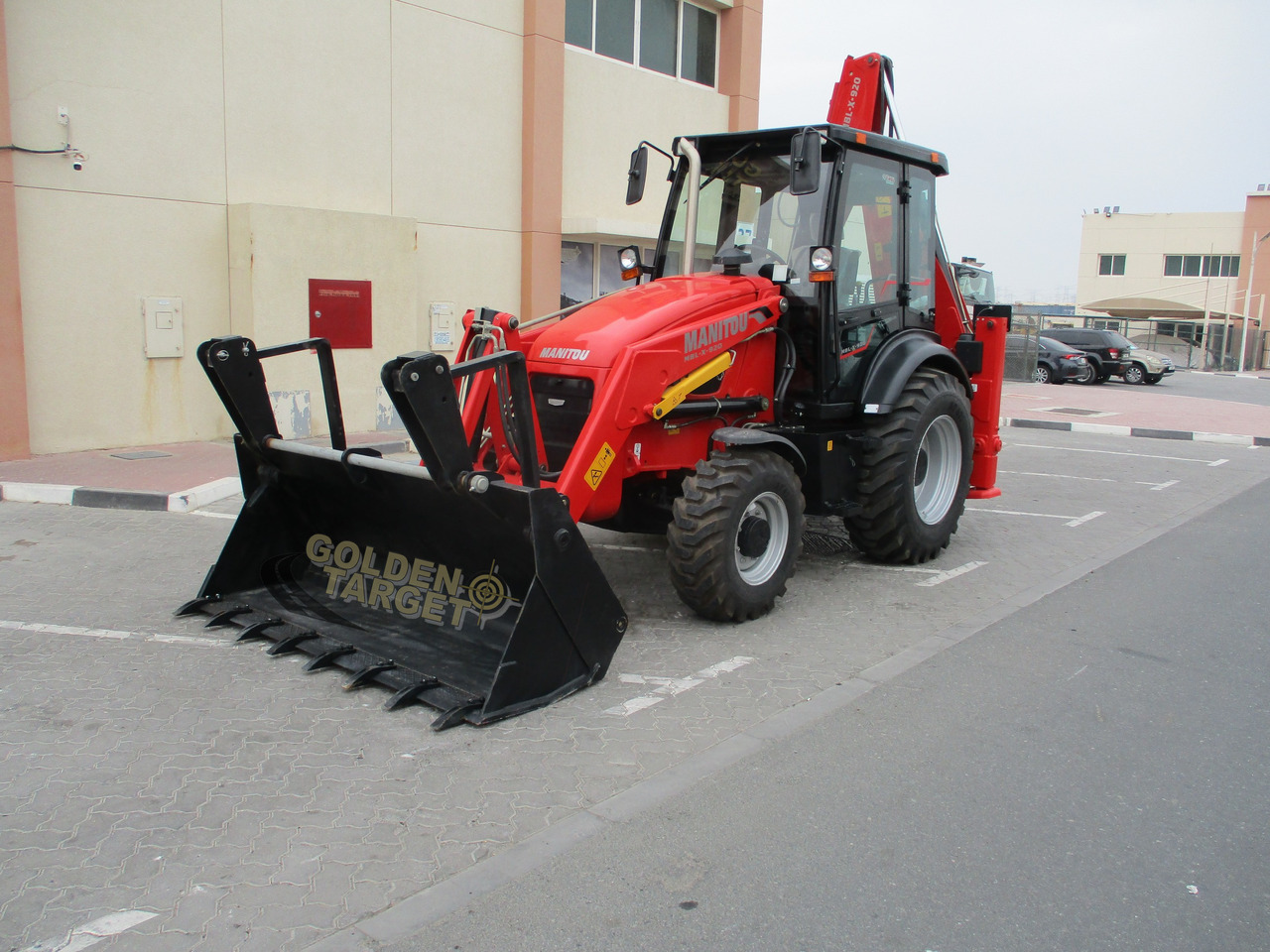 MANITOU MBL-X-920 BACKHOE LOADER - Graaflaadmachine: afbeelding 2 MANITOU MBL-X-920 BACKHOE LOADER - Graaflaadmachine: afbeelding 2