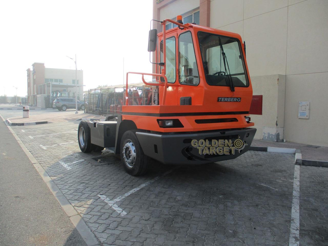Terberg YT222 4x2 Terminal Truck - Terminal trekker: afbeelding 1 Terberg YT222 4x2 Terminal Truck - Terminal trekker: afbeelding 1