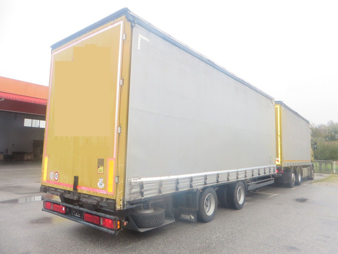 Scania R420 6x2 tandem 115m3 - Schuifzeilen vrachtwagen: afbeelding 3 Scania R420 6x2 tandem 115m3 - Schuifzeilen vrachtwagen: afbeelding 3
