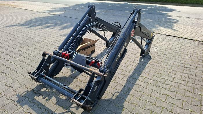 Stoll ClassicLine CL755 + Solid 35-18 P "2 Lader / 2 Loader" - Voorlader voor tractor: afbeelding 4 Stoll ClassicLine CL755 + Solid 35-18 P "2 Lader / 2 Loader" - Voorlader voor tractor: afbeelding 4
