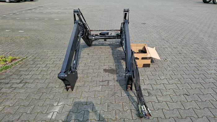Stoll ClassicLine CL755 + Solid 35-18 P "2 Lader / 2 Loader" - Voorlader voor tractor: afbeelding 3 Stoll ClassicLine CL755 + Solid 35-18 P "2 Lader / 2 Loader" - Voorlader voor tractor: afbeelding 3