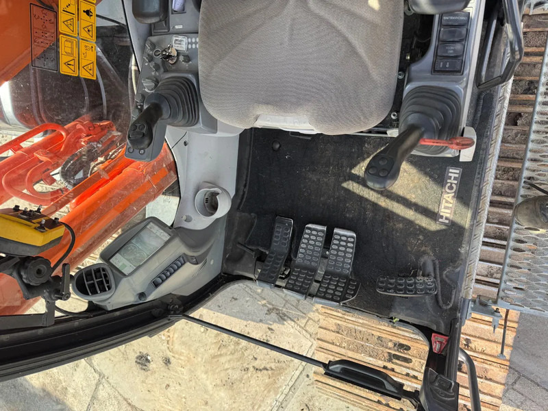 Hitachi Zaxis ZX 210- LC 5B Rupskraan - Rupsgraafmachine: afbeelding 3 Hitachi Zaxis ZX 210- LC 5B Rupskraan - Rupsgraafmachine: afbeelding 3
