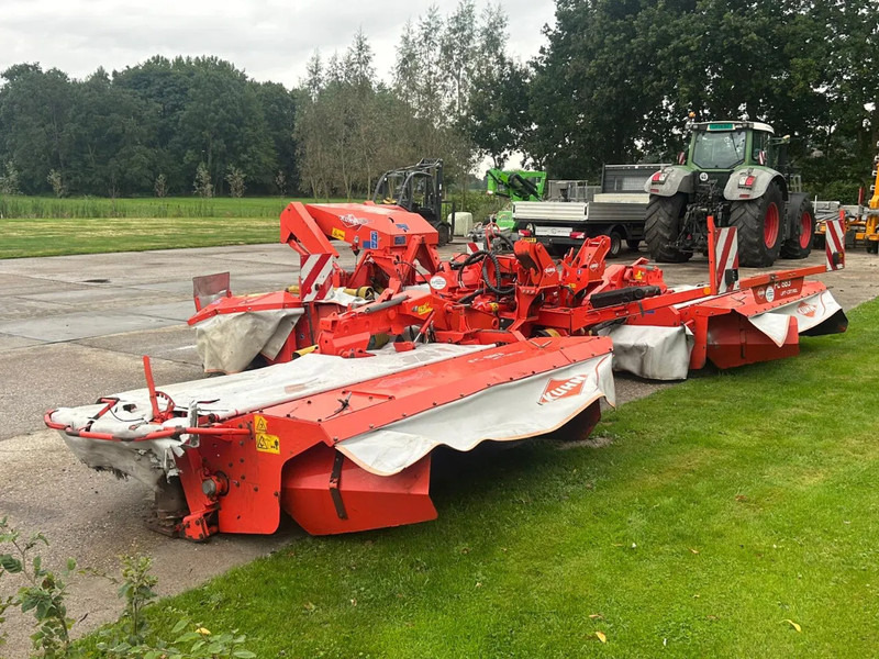 Kuhn FC 883 FF& Fc 313 F-FF Triple maaier - Maaimachine: afbeelding 4 Kuhn FC 883 FF& Fc 313 F-FF Triple maaier - Maaimachine: afbeelding 4
