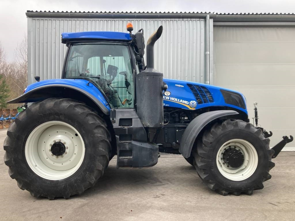 New Holland T 8.320 AC - Tractor: afbeelding 2 New Holland T 8.320 AC - Tractor: afbeelding 2