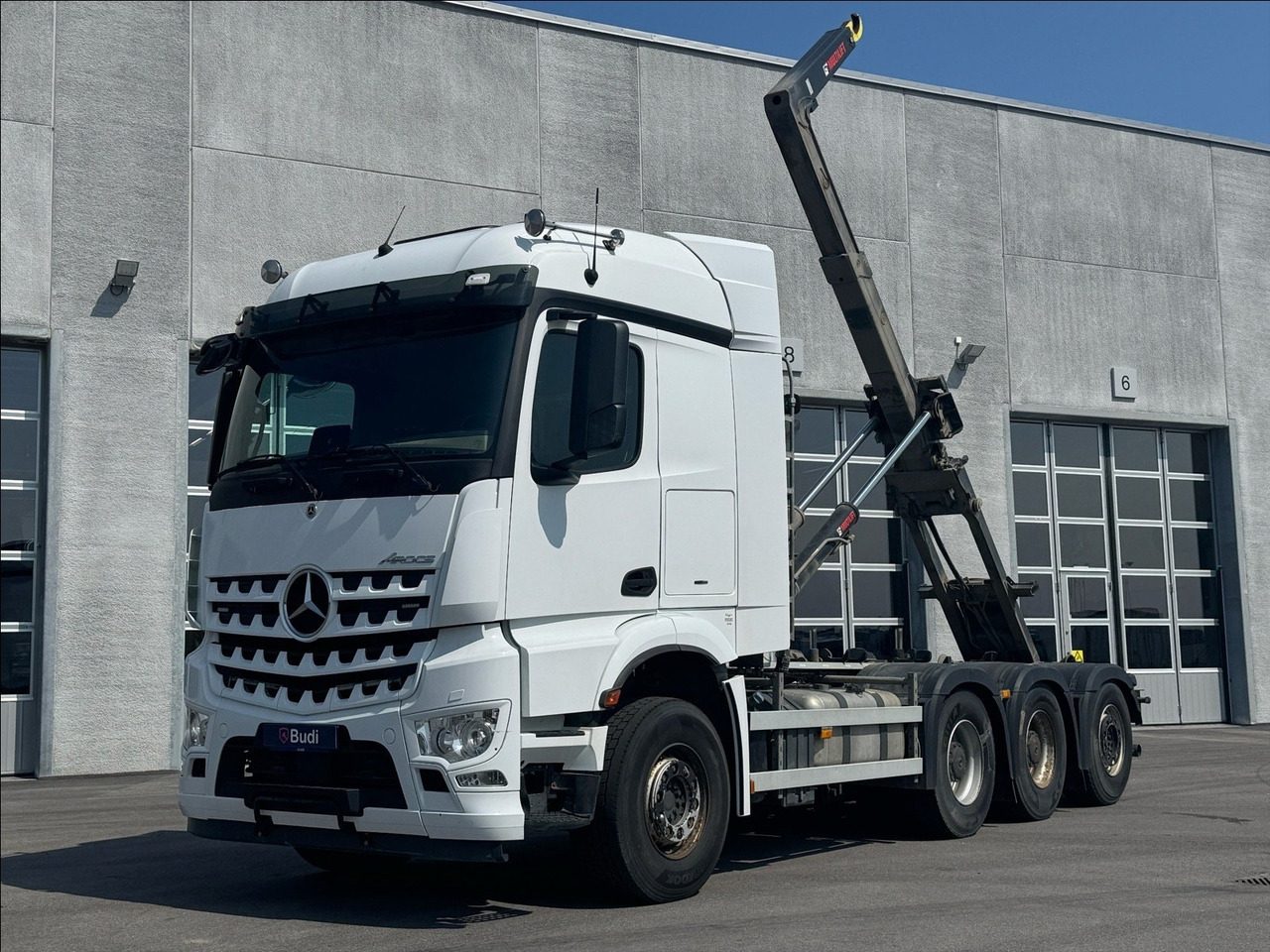 Lastväxlare Mercedes Benz AROCS -2022 | - Haakarmsysteem vrachtwagen: afbeelding 1 Lastväxlare Mercedes Benz AROCS -2022 | - Haakarmsysteem vrachtwagen: afbeelding 1