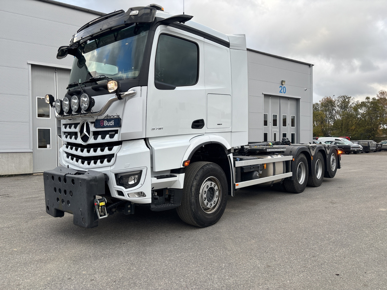 Tridemväxlare Mercedes-Benz 963-8-H Arocs 3751 -2023 | JOAB L24 | Plogutrustad - Haakarmsysteem vrachtwagen: afbeelding 1 Tridemväxlare Mercedes-Benz 963-8-H Arocs 3751 -2023 | JOAB L24 | Plogutrustad - Haakarmsysteem vrachtwagen: afbeelding 1