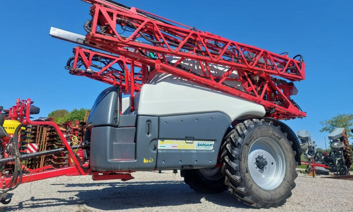 Bargam Spraymax 6500 - 24/36m - Getrokken veldspuit: afbeelding 1 Bargam Spraymax 6500 - 24/36m - Getrokken veldspuit: afbeelding 1