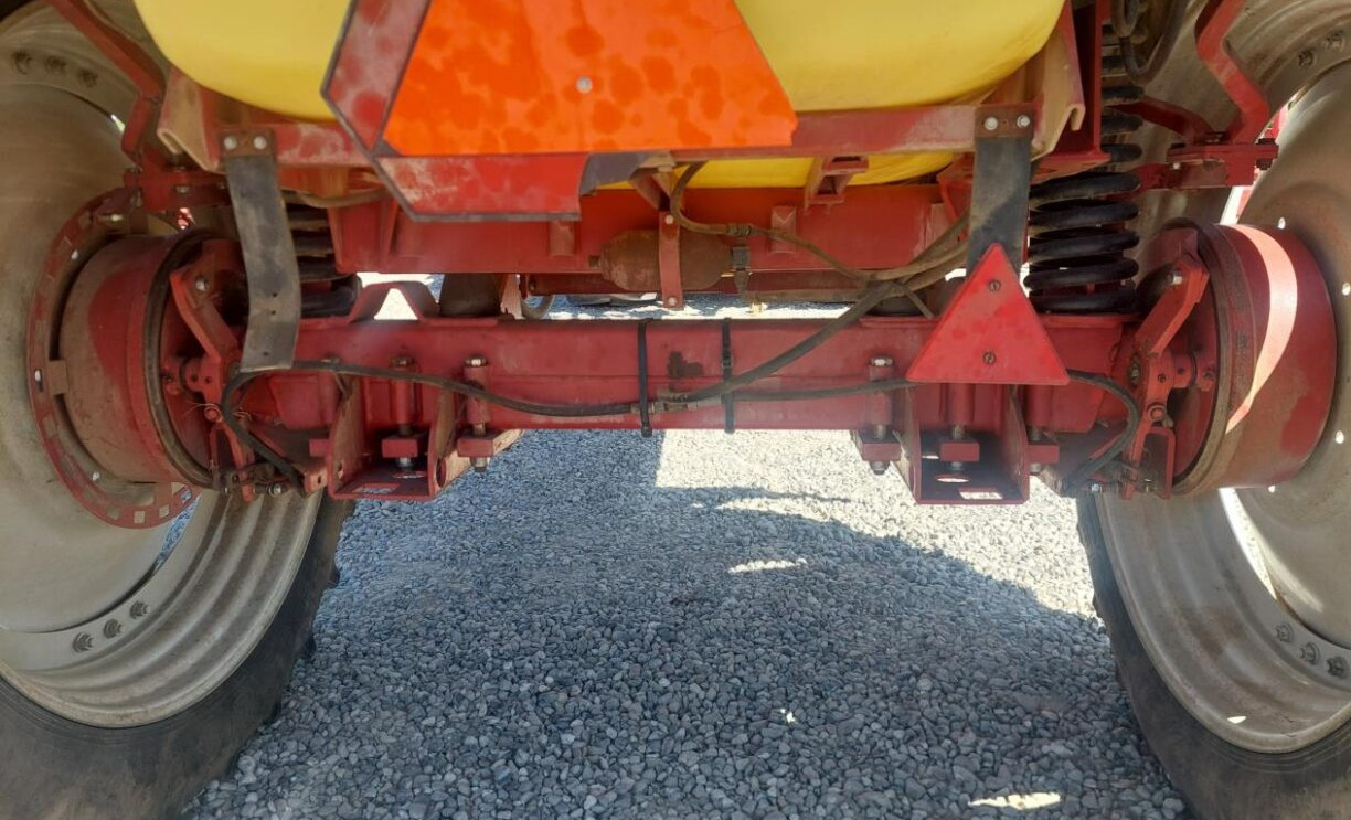 Getrokken veldspuit Hardi Commander Plus 4200 - 28m Twin: afbeelding 10