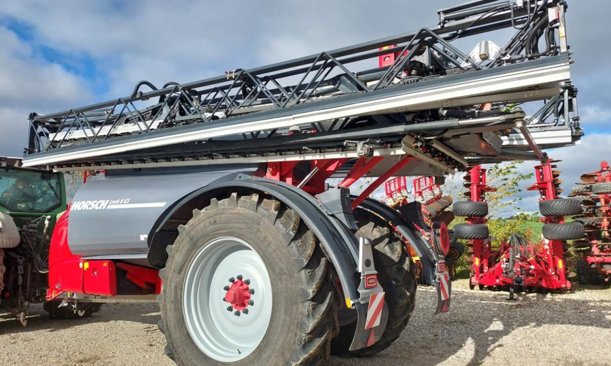 Horsch Leeb 8 GS - 42m - Getrokken veldspuit: afbeelding 2 Horsch Leeb 8 GS - 42m - Getrokken veldspuit: afbeelding 2