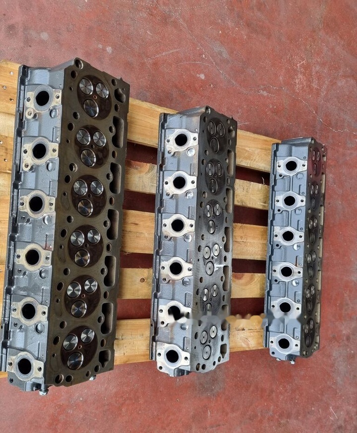 Mercedes-Benz ATEGO 9060162101 Mercedes-Benz ATEGO - Cilinderkop voor Vrachtwagen: afbeelding 1 Mercedes-Benz ATEGO 9060162101 Mercedes-Benz ATEGO - Cilinderkop voor Vrachtwagen: afbeelding 1