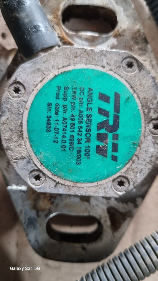 TRW STEERING ANGLE SENSOR Mercedes-Benz ACTROS MP2 MP3 - ECU voor Vrachtwagen: afbeelding 1 TRW STEERING ANGLE SENSOR Mercedes-Benz ACTROS MP2 MP3 - ECU voor Vrachtwagen: afbeelding 1