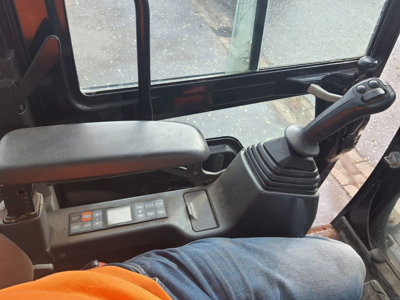 CAT 311 F L RR - Rupsgraafmachine: afbeelding 5 CAT 311 F L RR - Rupsgraafmachine: afbeelding 5