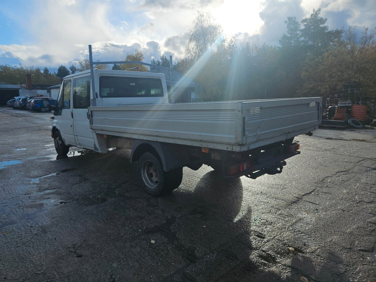 Ford Transit DOKA Pritsche Zwillingsbereifung - Bestelwagen met open laadbak, Bestelwagen met dubbele cabine: afbeelding 3 Ford Transit DOKA Pritsche Zwillingsbereifung - Bestelwagen met open laadbak, Bestelwagen met dubbele cabine: afbeelding 3