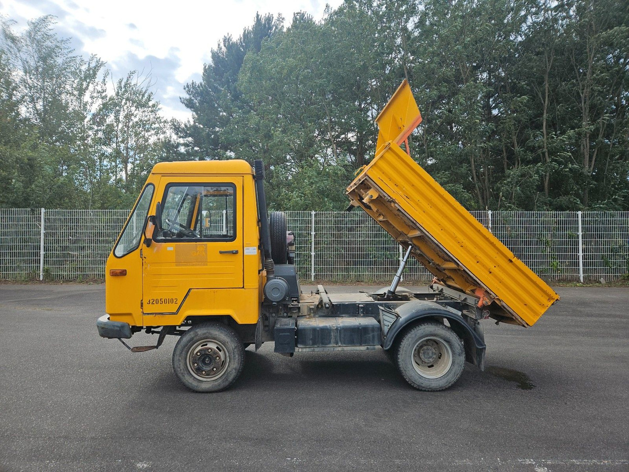 Multicar M26 Dreiseitenkipper 4x4 - Kipper bestelwagen: afbeelding 2 Multicar M26 Dreiseitenkipper 4x4 - Kipper bestelwagen: afbeelding 2