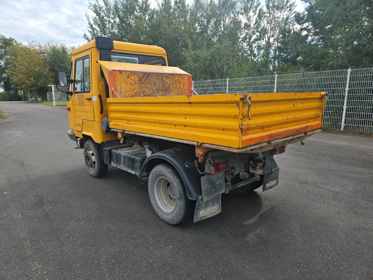 Multicar M26 Dreiseitenkipper 4x4 - Kipper bestelwagen: afbeelding 4 Multicar M26 Dreiseitenkipper 4x4 - Kipper bestelwagen: afbeelding 4