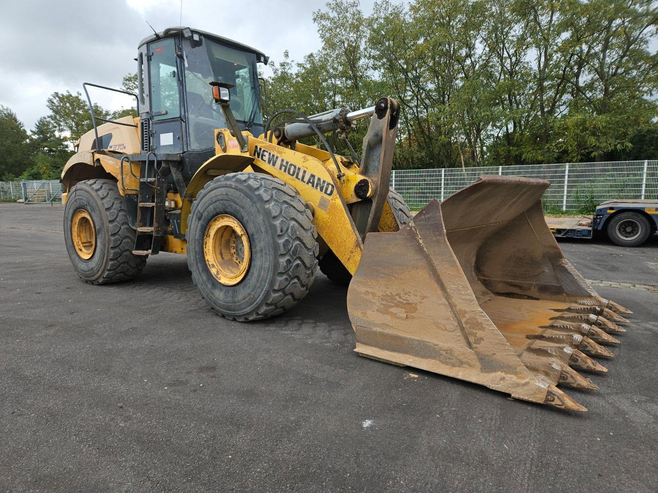 New Holland W270 B Radlader - Wiellader: afbeelding 4 New Holland W270 B Radlader - Wiellader: afbeelding 4