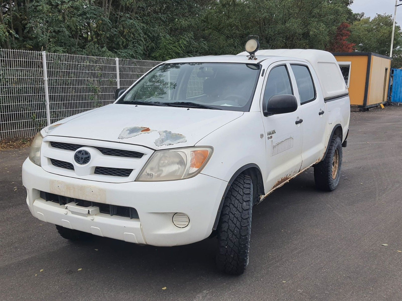 Toyota Hilux Double Cab 4x4 - SUV: afbeelding 1 Toyota Hilux Double Cab 4x4 - SUV: afbeelding 1