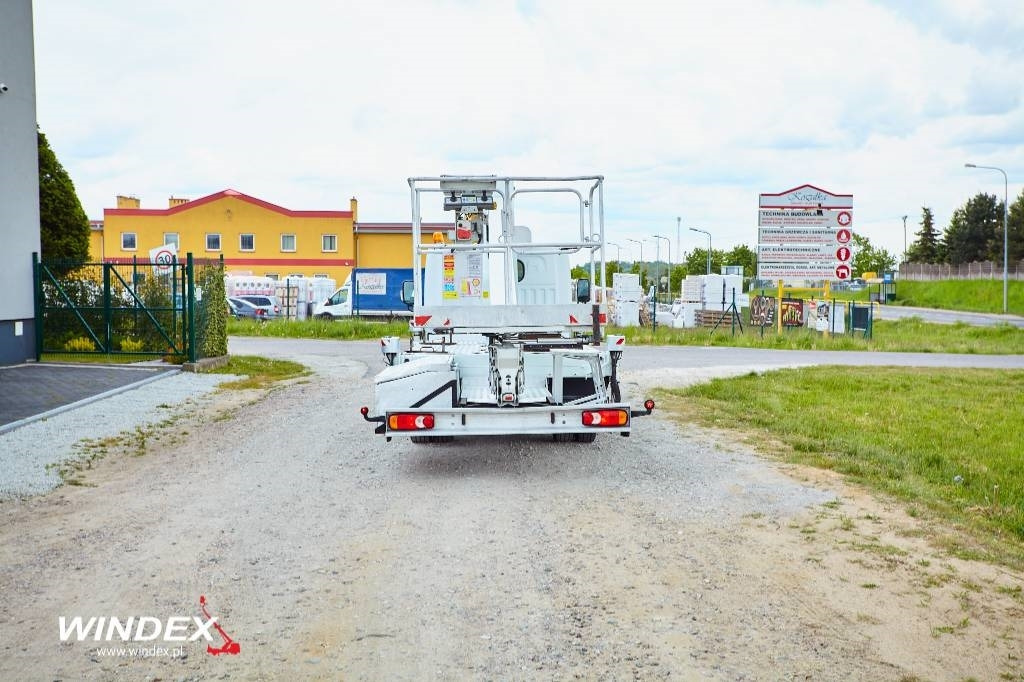 CMC PLA 250 - Vrachtwagen hoogwerker: afbeelding 4 CMC PLA 250 - Vrachtwagen hoogwerker: afbeelding 4