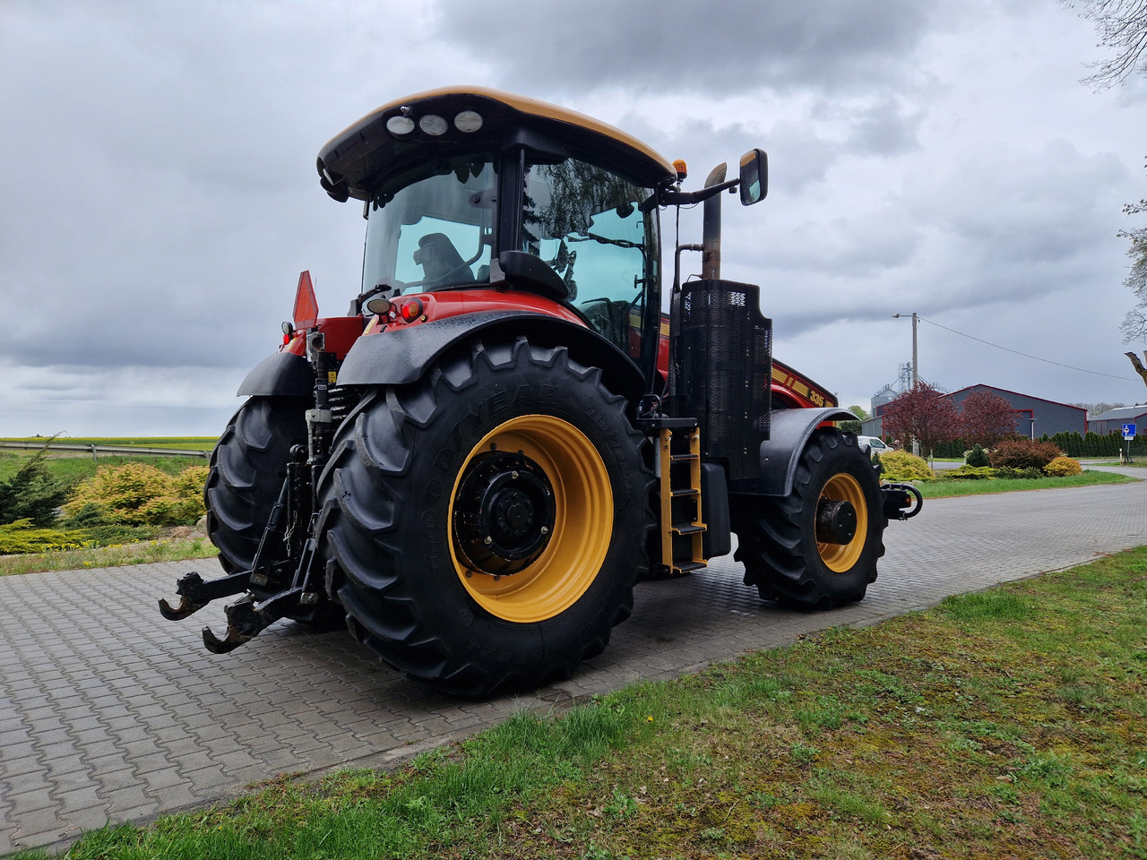 Versatile Buhler 335 - Tractor: afbeelding 3 Versatile Buhler 335 - Tractor: afbeelding 3