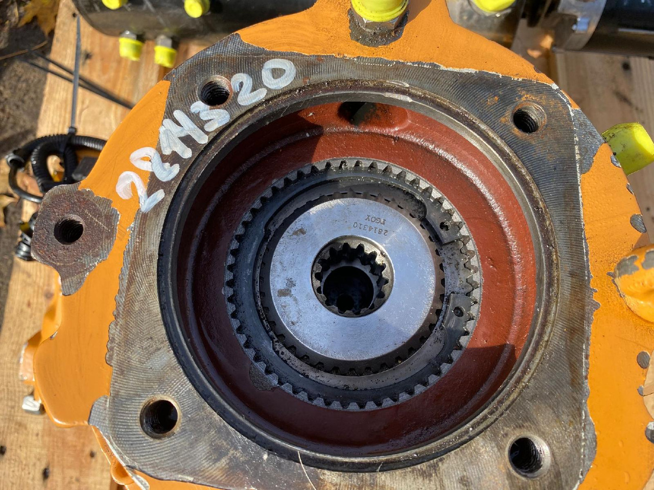 Case WX 165 Carraro - Zwenkmotor voor Bouwmachine: afbeelding 3 Case WX 165 Carraro - Zwenkmotor voor Bouwmachine: afbeelding 3