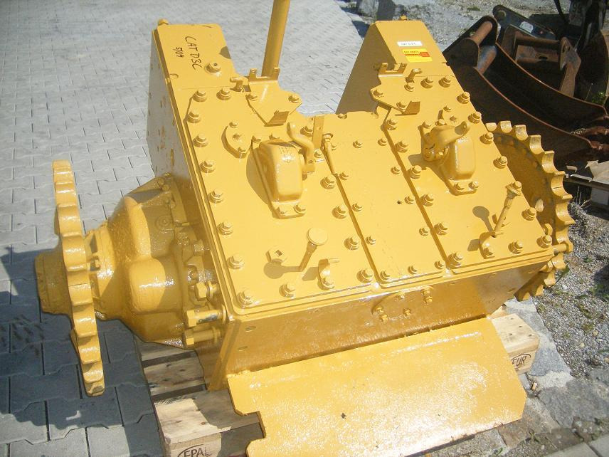 Caterpillar Planieraupe D 3 C/B - Transmissie voor Bouwmachine: afbeelding 2 Caterpillar Planieraupe D 3 C/B - Transmissie voor Bouwmachine: afbeelding 2