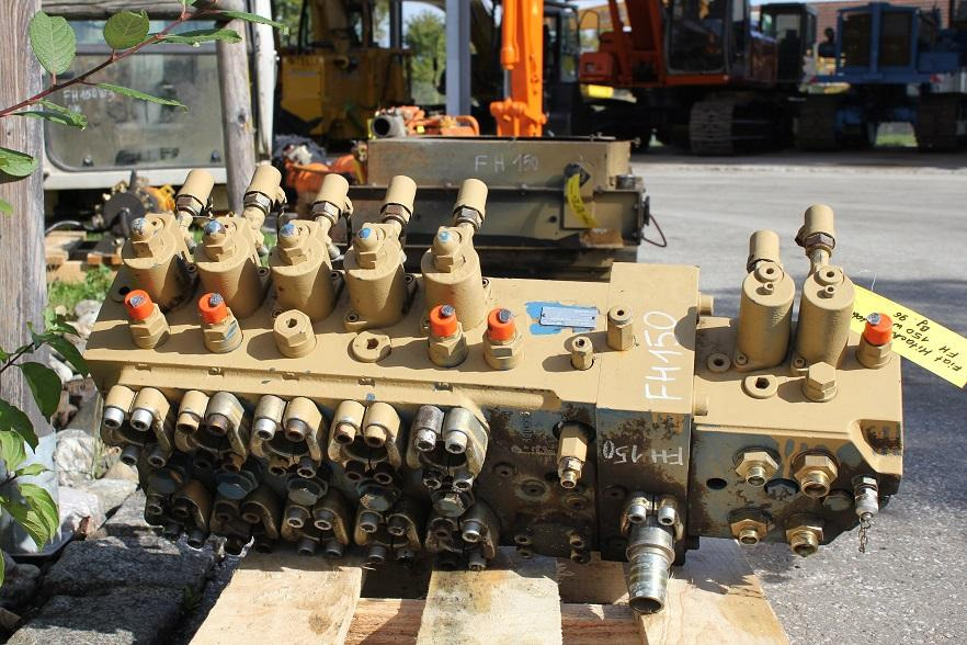 Fiat-Hitachi FH 150 - Hydraulisch ventiel voor Bouwmachine: afbeelding 5 Fiat-Hitachi FH 150 - Hydraulisch ventiel voor Bouwmachine: afbeelding 5