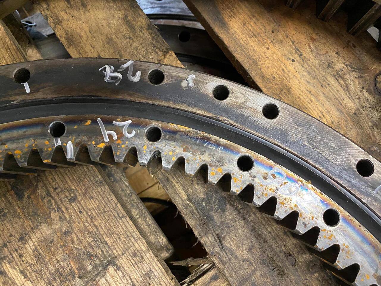 Hitachi ZX 50 - Draaikrans voor Bouwmachine: afbeelding 5 Hitachi ZX 50 - Draaikrans voor Bouwmachine: afbeelding 5