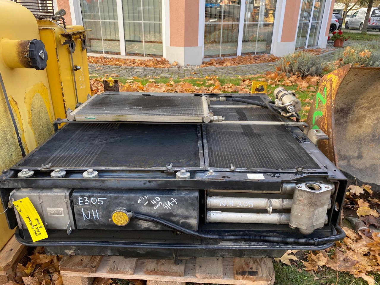 Holland E 305 - Koelsysteem voor Bouwmachine: afbeelding 3 Holland E 305 - Koelsysteem voor Bouwmachine: afbeelding 3