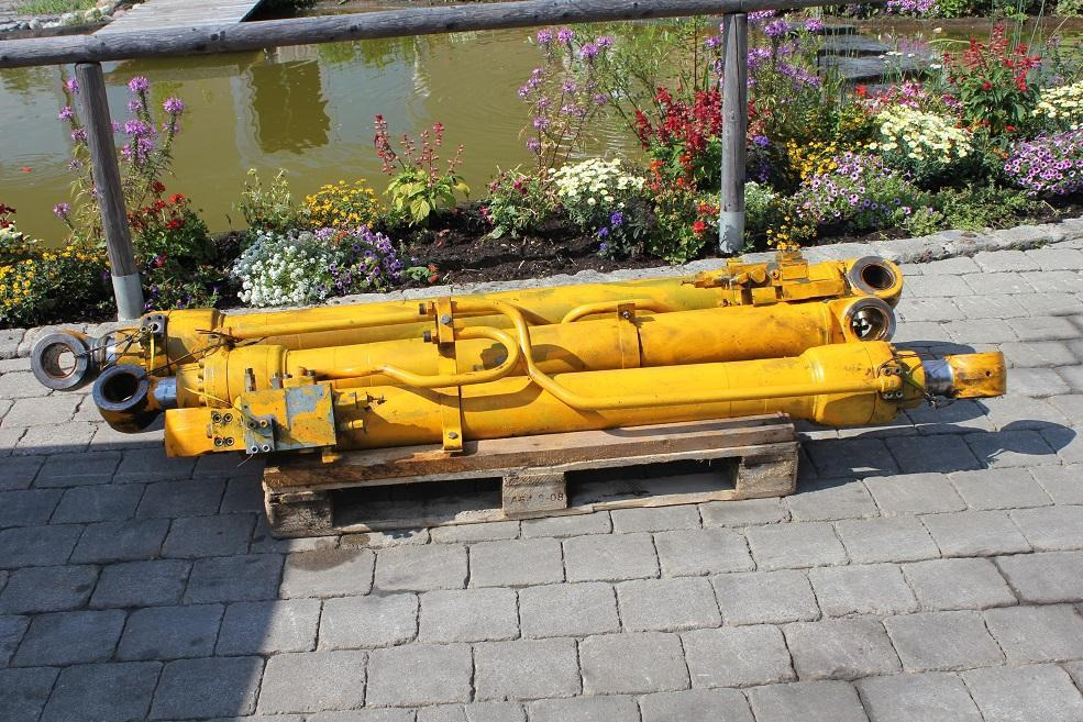 JCB 210 LC - Hydraulische cilinder voor Bouwmachine: afbeelding 1 JCB 210 LC - Hydraulische cilinder voor Bouwmachine: afbeelding 1