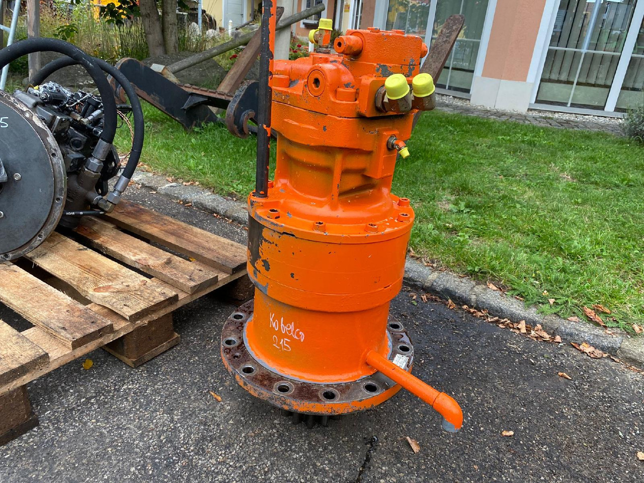 Kobelco Fiat E 215 - Zwenkmotor voor Bouwmachine: afbeelding 1 Kobelco Fiat E 215 - Zwenkmotor voor Bouwmachine: afbeelding 1