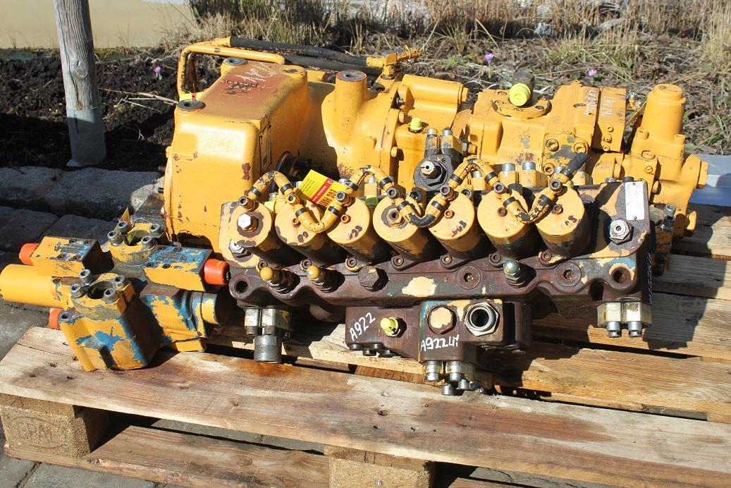 Liebherr A 922 LIT - Hydraulisch ventiel voor Bouwmachine: afbeelding 1 Liebherr A 922 LIT - Hydraulisch ventiel voor Bouwmachine: afbeelding 1