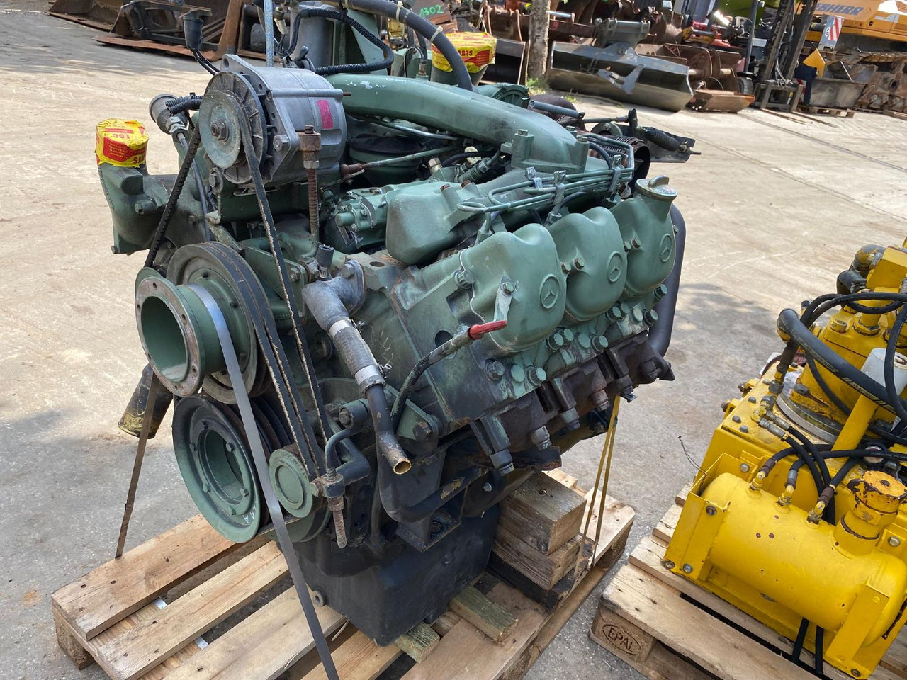 Mercedes Benz OM 421 aus PB 240 - Motor voor Bouwmachine: afbeelding 1 Mercedes Benz OM 421 aus PB 240 - Motor voor Bouwmachine: afbeelding 1