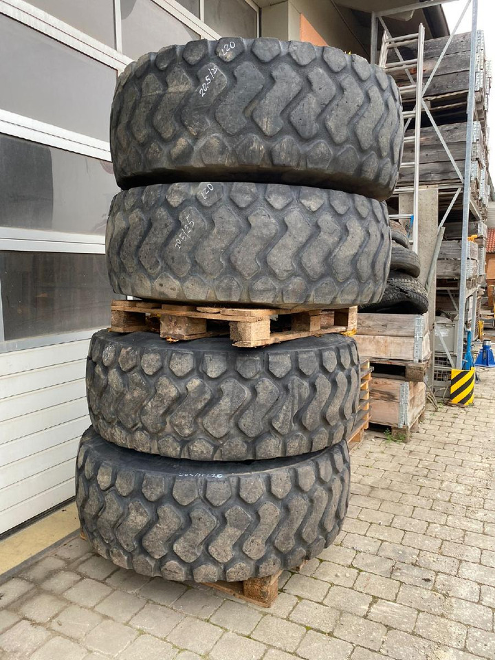 O&K 20,5R25 aus L 20 - Complete wiel voor Bouwmachine: afbeelding 4 O&K 20,5R25 aus L 20 - Complete wiel voor Bouwmachine: afbeelding 4