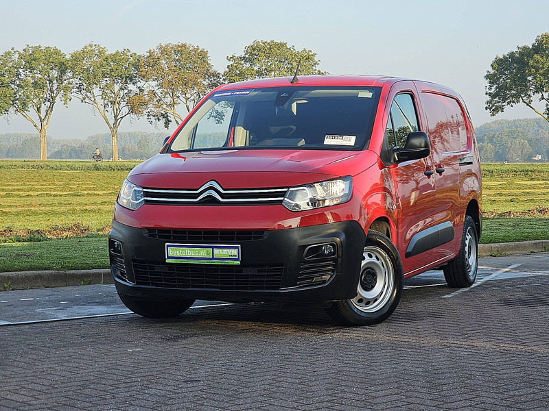 Citroën Berlingo 1.2 XL 130 AUT. 34 dkm. - Bestelwagen gesloten laadbak: afbeelding 1 Citroën Berlingo 1.2 XL 130 AUT. 34 dkm. - Bestelwagen gesloten laadbak: afbeelding 1