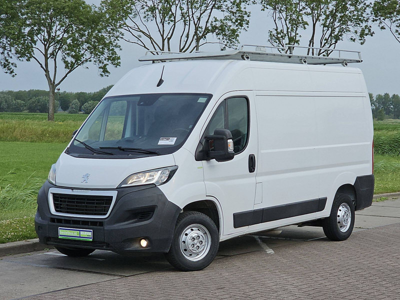 Peugeot Boxer 2.2 L2H2 Imperiaal Navi - Gesloten bestelwagen: afbeelding 2 Peugeot Boxer 2.2 L2H2 Imperiaal Navi - Gesloten bestelwagen: afbeelding 2