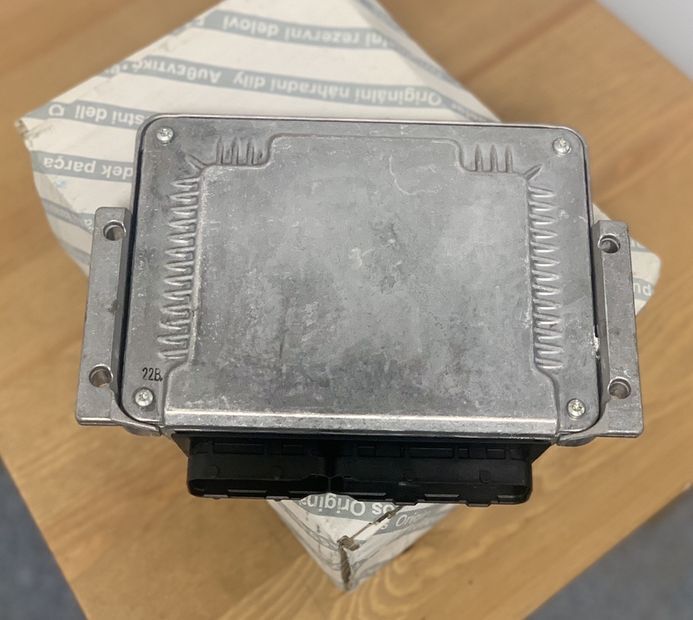 Bosch Sterownik Silnika Engine Control Ducato 2.8 HDI 281011755 for FIAT Ducato Boxer Jumper 2.8HDI 2000 - 2006 Oryginał NOWY commercial vehicle - ECU voor Bedrijfswagen: afbeelding 2 Bosch Sterownik Silnika Engine Control Ducato 2.8 HDI 281011755 for FIAT Ducato Boxer Jumper 2.8HDI 2000 - 2006 Oryginał NOWY commercial vehicle - ECU voor Bedrijfswagen: afbeelding 2