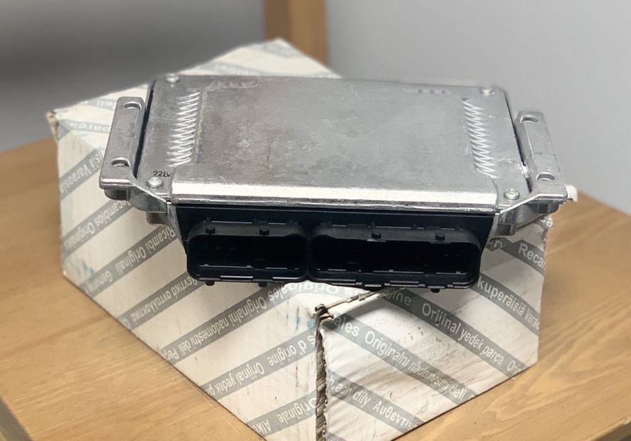 Bosch Sterownik Silnika Engine Control Ducato 2.8 HDI 281011755 for FIAT Ducato Boxer Jumper 2.8HDI 2000 - 2006 Oryginał NOWY commercial vehicle - ECU voor Bedrijfswagen: afbeelding 3 Bosch Sterownik Silnika Engine Control Ducato 2.8 HDI 281011755 for FIAT Ducato Boxer Jumper 2.8HDI 2000 - 2006 Oryginał NOWY commercial vehicle - ECU voor Bedrijfswagen: afbeelding 3