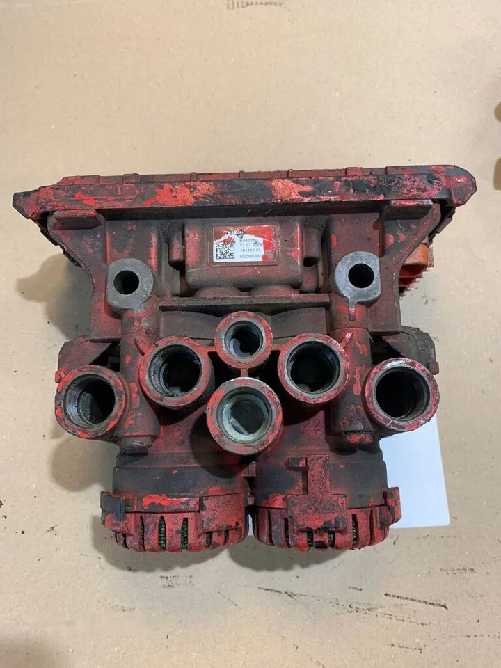 Modulator Podwójny KNORR BREMSE MAN K050210 Zawór EBS K050210 - Remventiel voor Vrachtwagen: afbeelding 2 Modulator Podwójny KNORR BREMSE MAN K050210 Zawór EBS K050210 - Remventiel voor Vrachtwagen: afbeelding 2