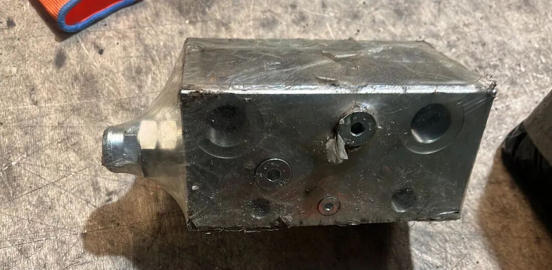 Rexroth Flow Divider R930062425 - Remventiel voor Vrachtwagen: afbeelding 3 Rexroth Flow Divider R930062425 - Remventiel voor Vrachtwagen: afbeelding 3