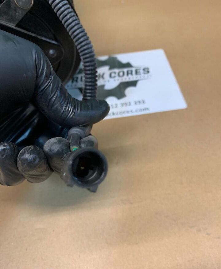 Sanden Model 8144 R134A 24V SD7H15 - Airco compressor voor Vrachtwagen: afbeelding 4 Sanden Model 8144 R134A 24V SD7H15 - Airco compressor voor Vrachtwagen: afbeelding 4