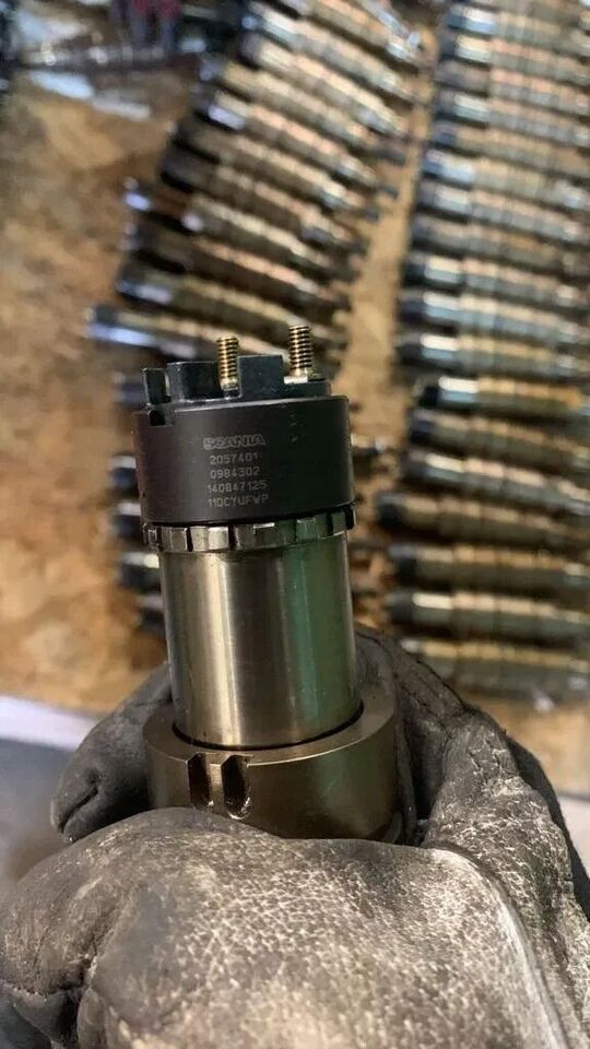 Scania XPI Euro 6 2057401 - Injector voor Vrachtwagen: afbeelding 1 Scania XPI Euro 6 2057401 - Injector voor Vrachtwagen: afbeelding 1