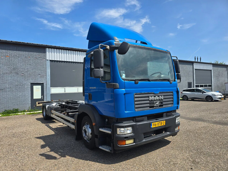 MAN TGM 15.240 TGM BDF - Containertransporter/ Wissellaadbak vrachtwagen: afbeelding 2 MAN TGM 15.240 TGM BDF - Containertransporter/ Wissellaadbak vrachtwagen: afbeelding 2