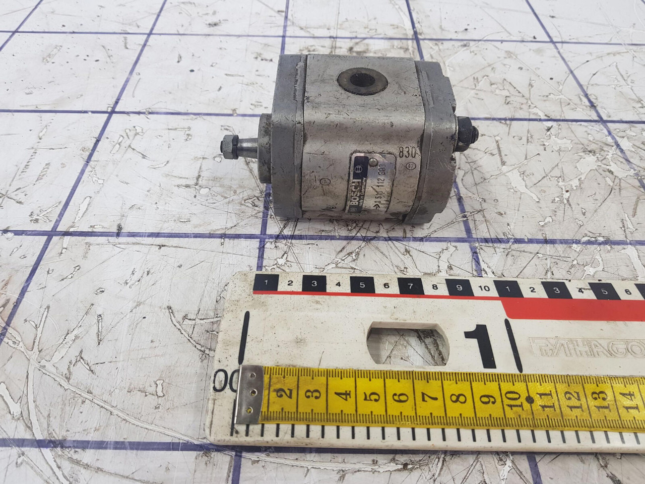 Bosch Bosch gear pump - Hydraulische pomp voor Kraan: afbeelding 1 Bosch Bosch gear pump - Hydraulische pomp voor Kraan: afbeelding 1
