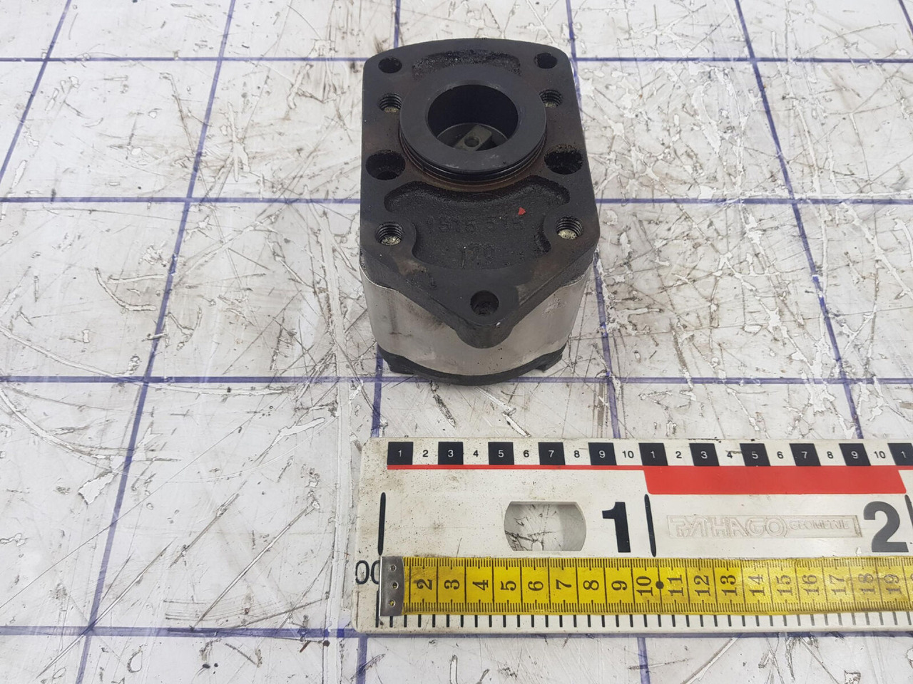 Bosch Bosch gear pump - Hydraulische pomp voor Mobiele kraan: afbeelding 1 Bosch Bosch gear pump - Hydraulische pomp voor Mobiele kraan: afbeelding 1