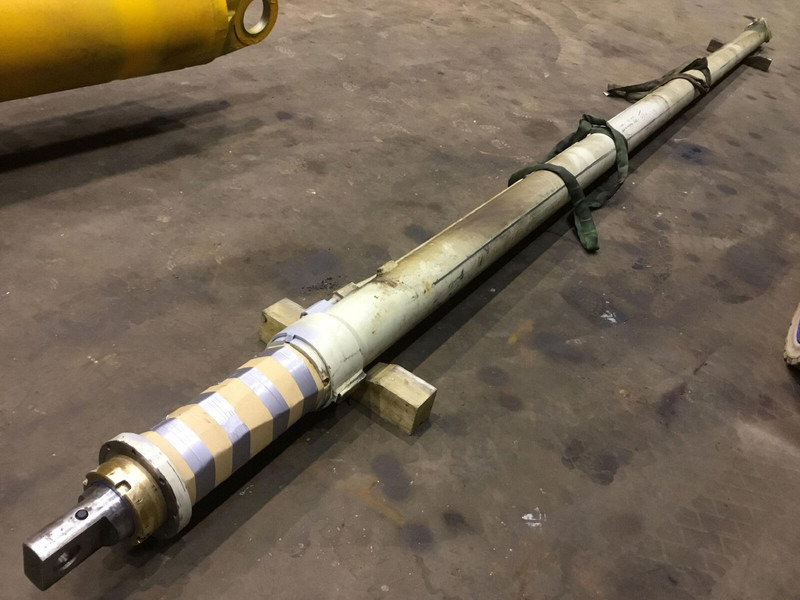 Faun RTF 30 telescopic cylinder double - Hydraulische cilinder voor Kraan: afbeelding 1 Faun RTF 30 telescopic cylinder double - Hydraulische cilinder voor Kraan: afbeelding 1