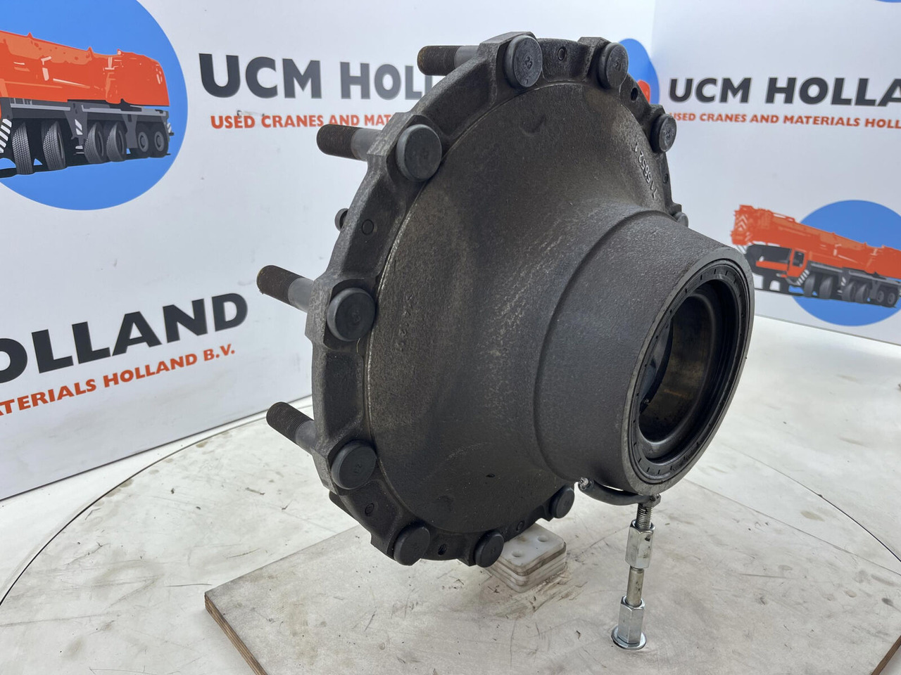 Grove GMK 3050 Megatrak wheel hub - Naaf voor Kraan: afbeelding 3 Grove GMK 3050 Megatrak wheel hub - Naaf voor Kraan: afbeelding 3