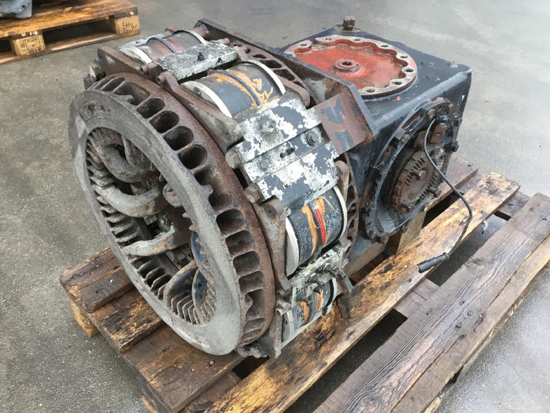 Grove Kessler Grove GMK 5100 diff box axle 5 - Versnellingsbak voor Kraan: afbeelding 4 Grove Kessler Grove GMK 5100 diff box axle 5 - Versnellingsbak voor Kraan: afbeelding 4