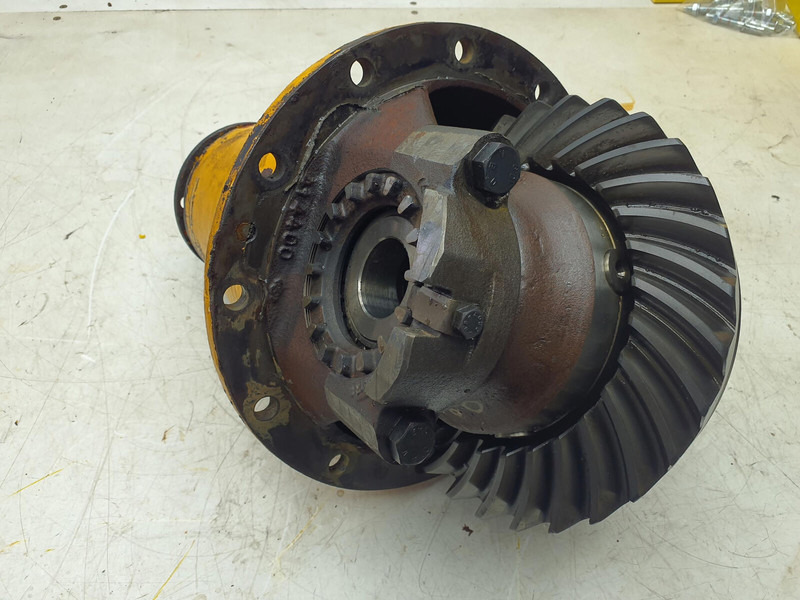 Krupp KMK 2025 end differential axle 2 11x29 - Differentieel voor Kraan: afbeelding 2 Krupp KMK 2025 end differential axle 2 11x29 - Differentieel voor Kraan: afbeelding 2